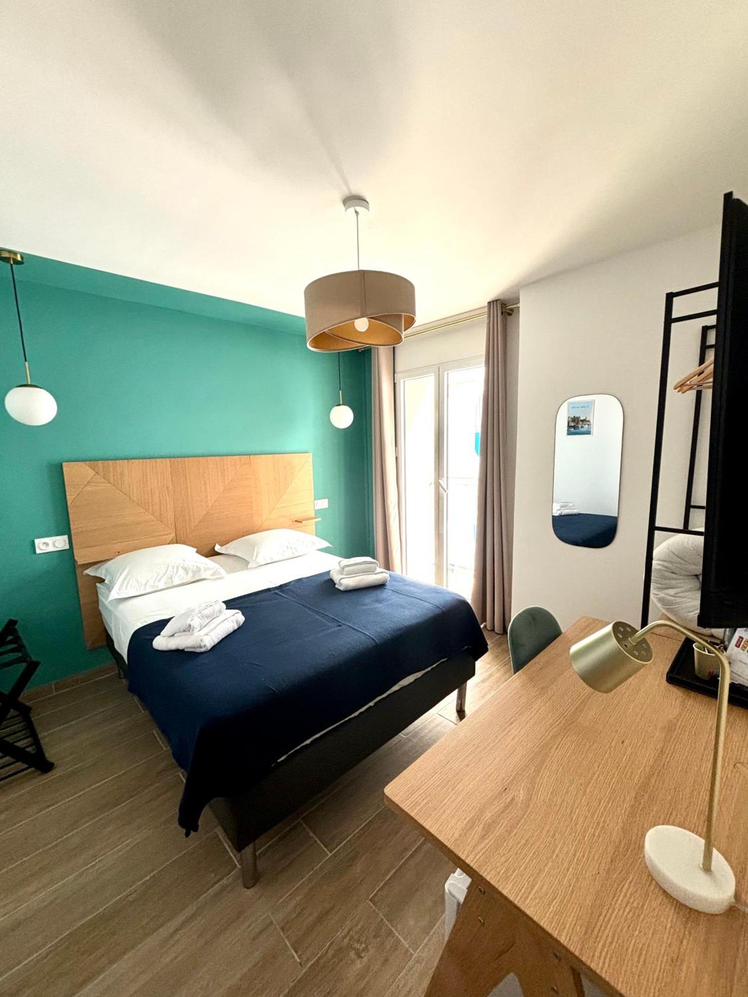 L'Hotel De La Plage Le Grau-du-Roi Extérieur photo